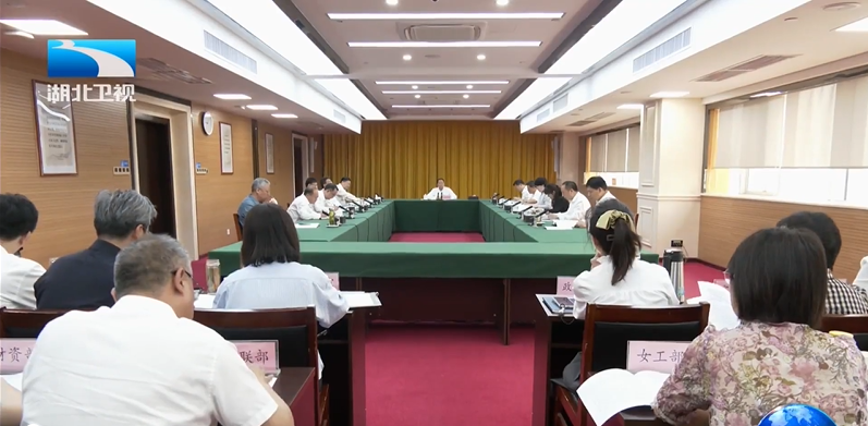 刘雪荣强调 做好新时代新征程工会工作